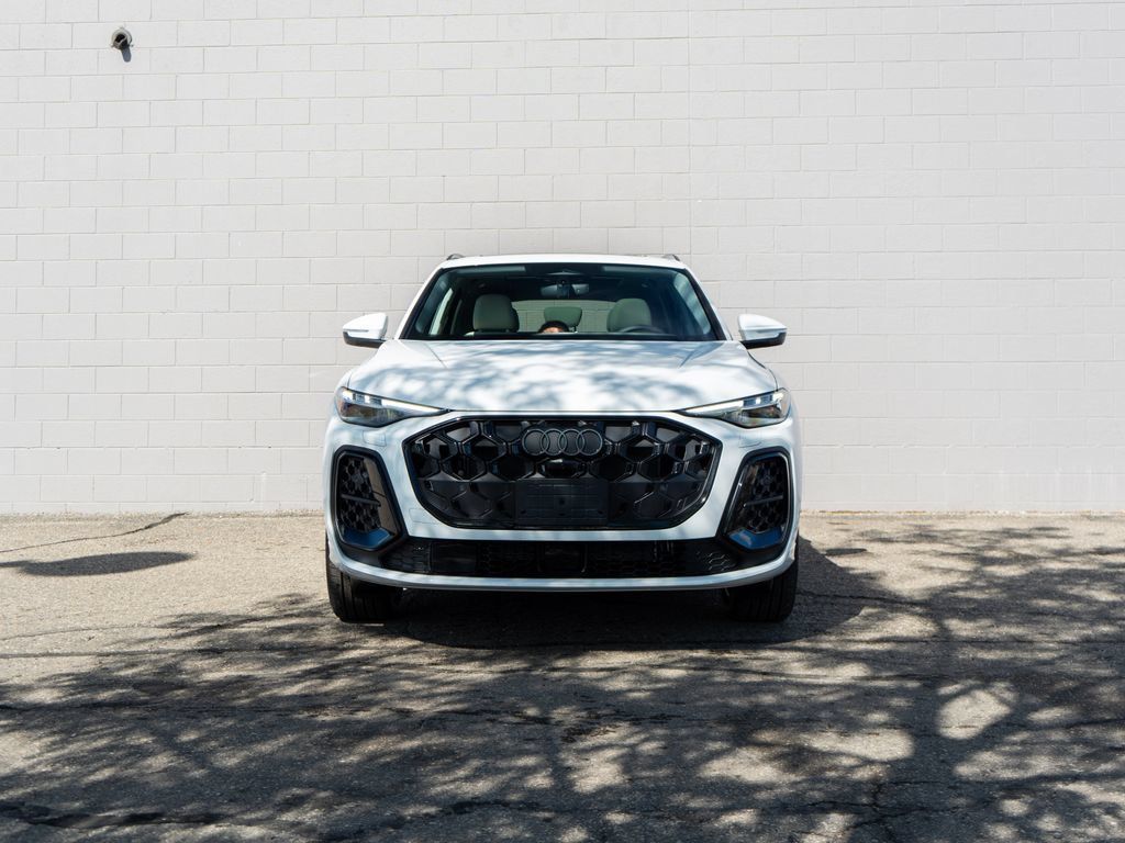 New 2026 Audi Q5 Premium Plus AWD/4WD image 2