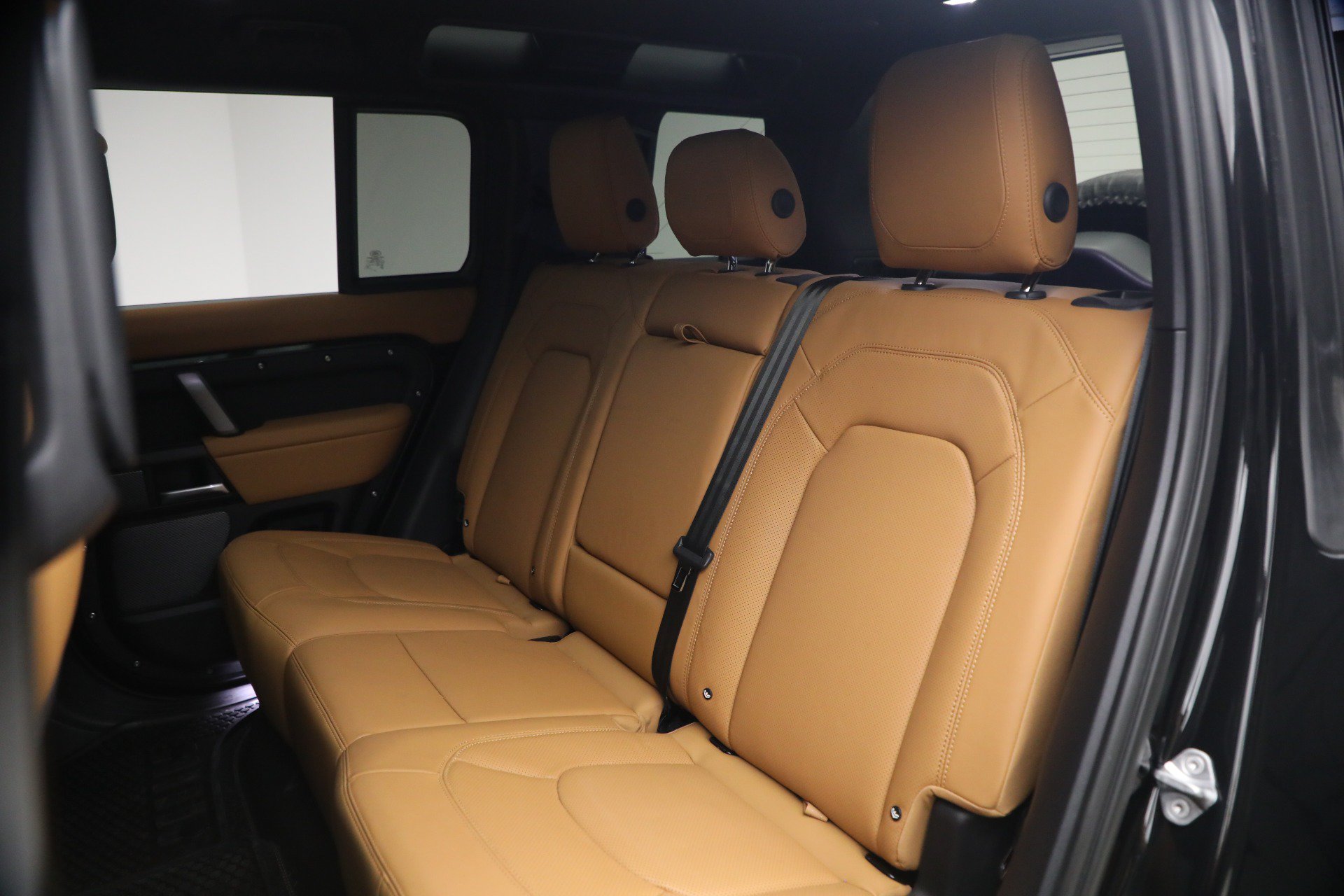 Used 2024 Land Rover Defender 110 V8 AWD/4WD image 20