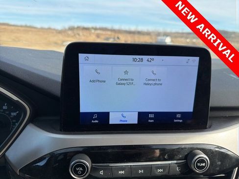 Used 2021 Ford Escape SE w/ SE Sport Appearance Package image 12