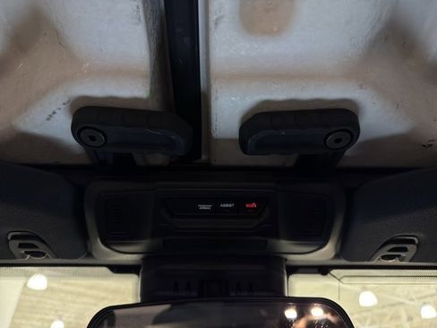 Used 2024 Jeep Wrangler Sport S image 34