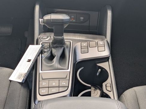 New 2026 Kia Sportage LX w/ LX Convenience Package FWD image 19