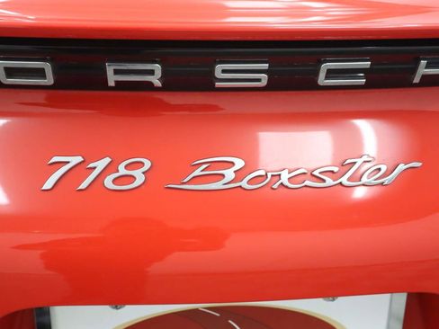 Used 2022 Porsche 718 Boxster image 24