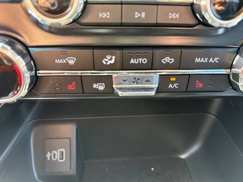 New 2026 Ford F150 XLT w/ Equipment Group 302A MID AWD/4WD image 31