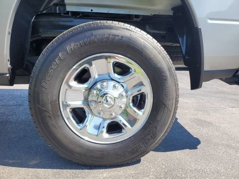 Used 2024 RAM 2500 Big Horn w/ Bed Utility Group AWD/4WD image 9