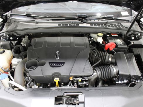 Used 2018 Lincoln Continental Reserve FWD image 40