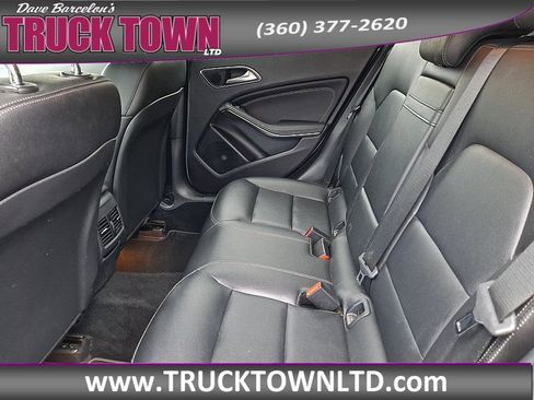 Used 2015 Mercedes-Benz GLA 250 4MATIC image 12