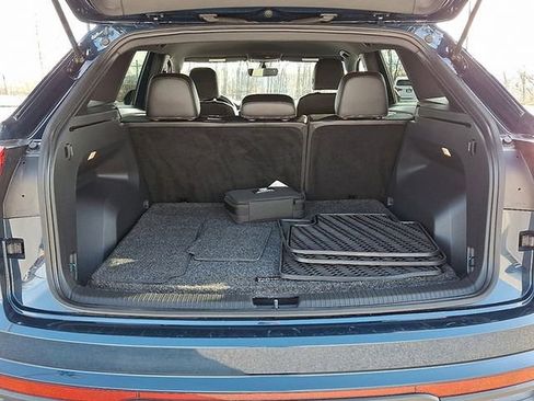 Used 2022 Volkswagen Atlas Cross Sport SE AWD/4WD image 29