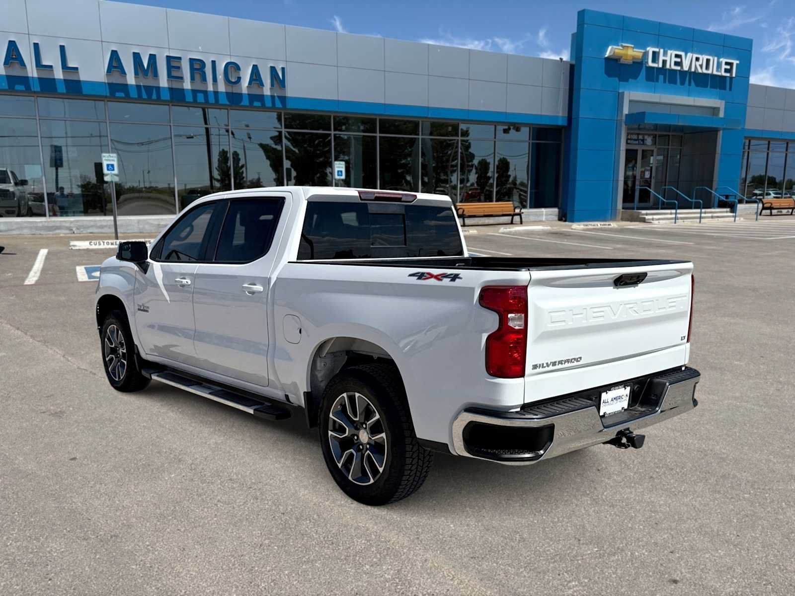 Used 2025 Chevrolet Silverado 1500 LT w/ Texas Edition Plus AWD/4WD image 6