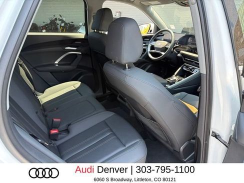 Used 2025 Audi Q5 Premium w/ Premium Plus AWD/4WD image 14