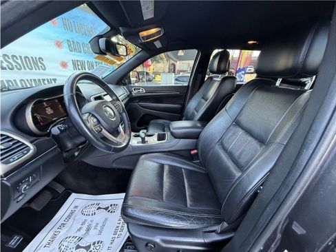 Used 2015 Jeep Grand Cherokee Limited image 16