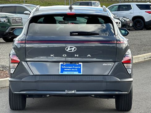 Used 2024 Hyundai Kona SEL image 4