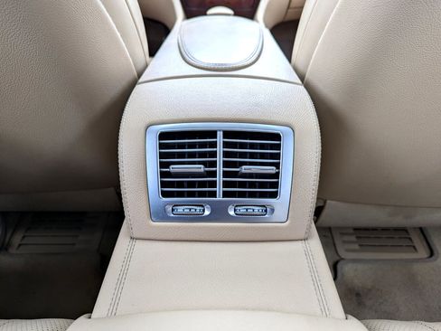 Used 2013 Mercedes-Benz CL 550 4MATIC image 42