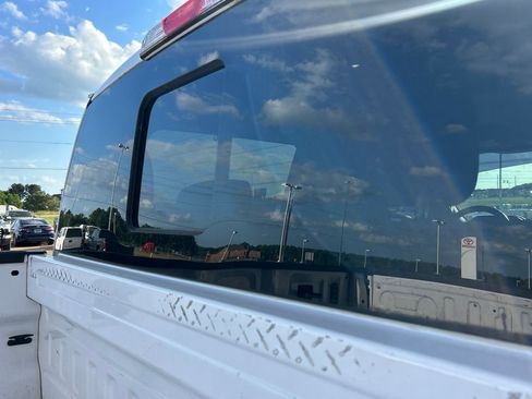 Used 2017 Ford F150 XLT w/ Equipment Group 302A Luxury AWD/4WD image 32