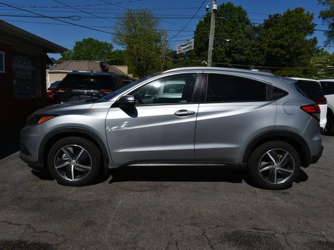 Used 2021 Honda HR-V EX-L image 3