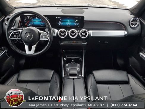 Used 2021 Mercedes-Benz GLB 250 4MATIC w/ Premium Package image 26