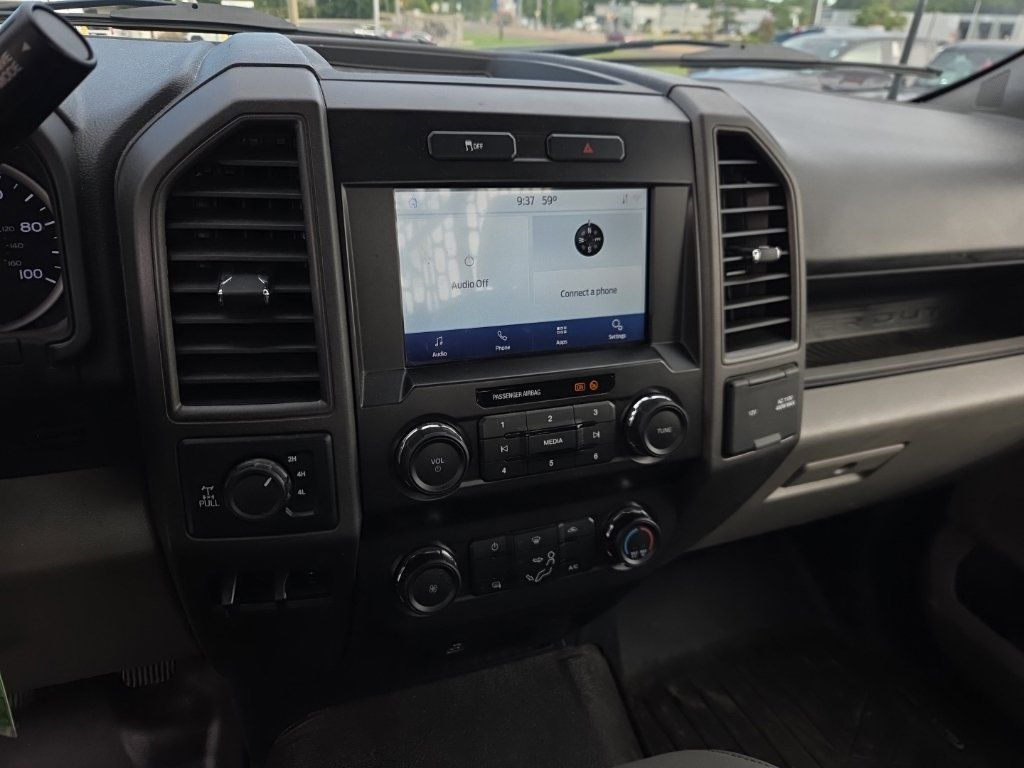 Used 2022 Ford F250 XL w/ Power Equipment Group AWD/4WD image 9