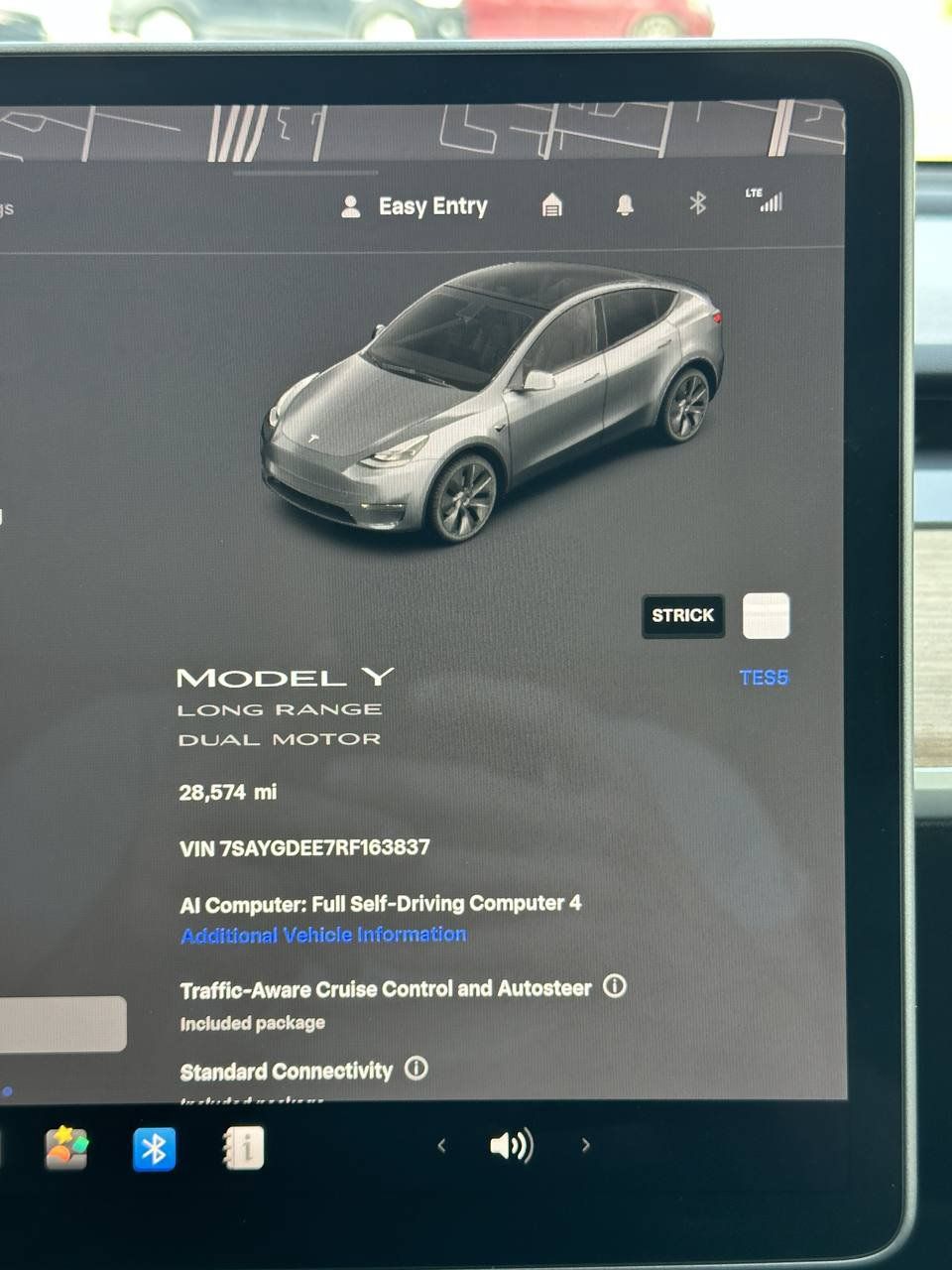 Used 2024 Tesla Model Y Long Range AWD/4WD image 34