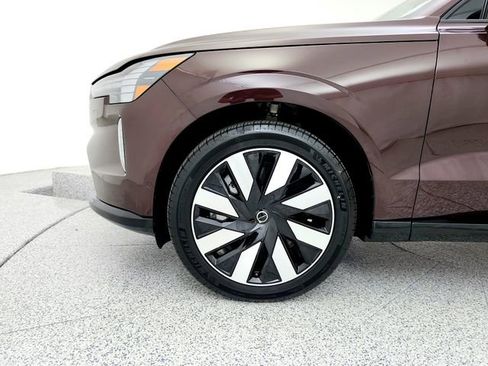 New 2025 Volvo EX90 Ultra image 13