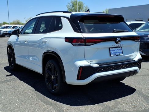 New 2026 Volkswagen Tiguan SE R-Line AWD/4WD image 5