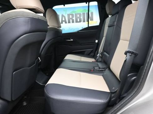 Used 2026 Lexus GX 550 w/ Accessory Package (CT) AWD/4WD image 10
