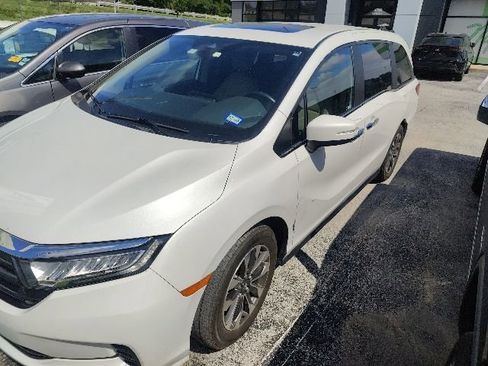 Used 2024 Honda Odyssey EX-L image 6