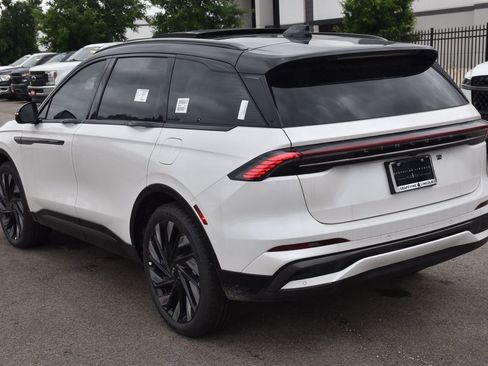New 2026 Lincoln Nautilus Reserve w/ Jet Appearance Package AWD/4WD image 16