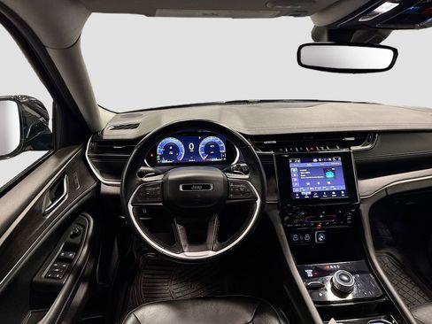 Used 2021 Jeep Grand Cherokee L Limited image 19