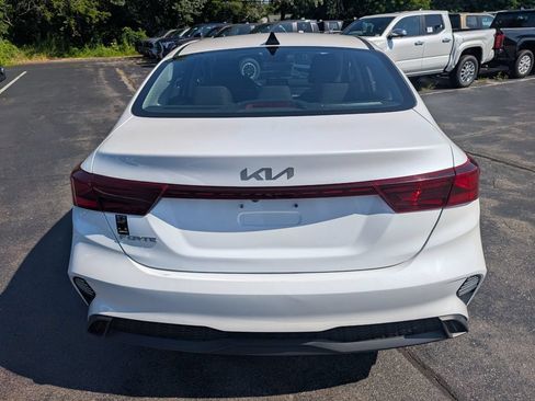 Used 2023 Kia Forte LXS FWD image 7