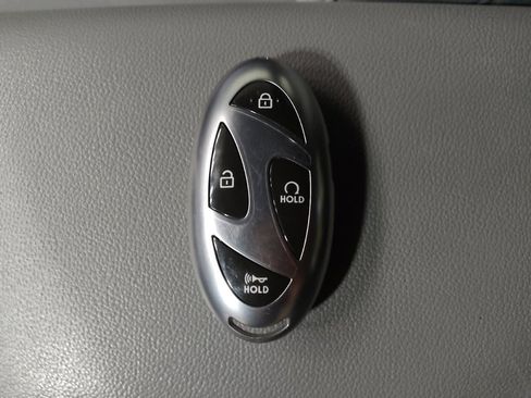 Used 2024 Hyundai Elantra SEL FWD image 32