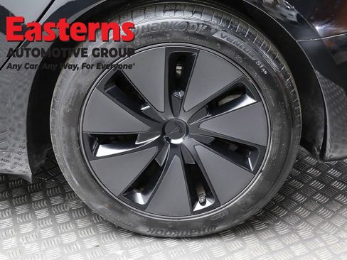 Used 2024 Tesla Model 3 Standard Range RWD image 8