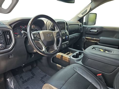 Used 2020 Chevrolet Silverado 1500 LT Trail Boss AWD/4WD image 16