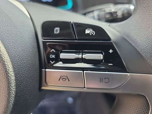 New 2026 Hyundai Elantra Blue image 25