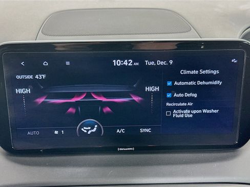 Used 2023 Hyundai Santa Fe SEL image 24