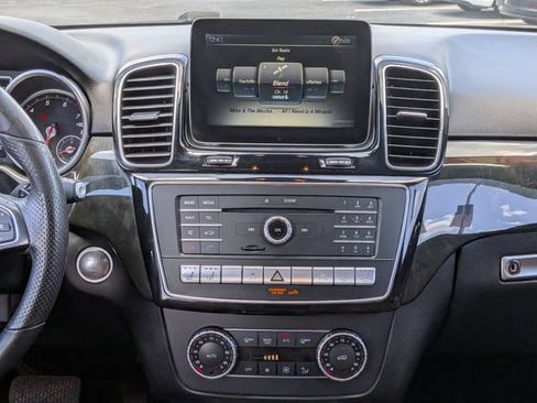 Used 2018 Mercedes-Benz GLE 350 4MATIC image 17