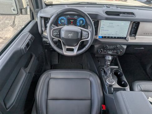 New 2025 Ford Bronco Outer Banks image 8