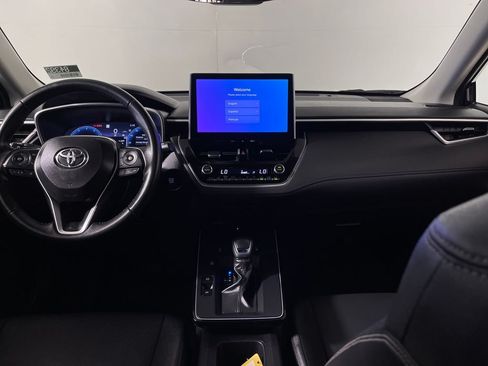 Certified 2026 Toyota Corolla Cross XLE FWD image 14