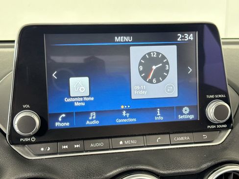 Used 2024 Nissan Sentra SV FWD image 35