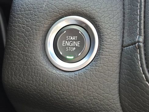 Used 2024 GMC Yukon Denali w/ Advanced Technology Package AWD/4WD image 75