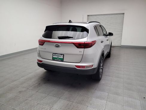 Used 2017 Kia Sportage EX w/ EX Premium Package image 7