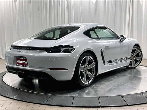 Used 2024 Porsche 718 Cayman image 10