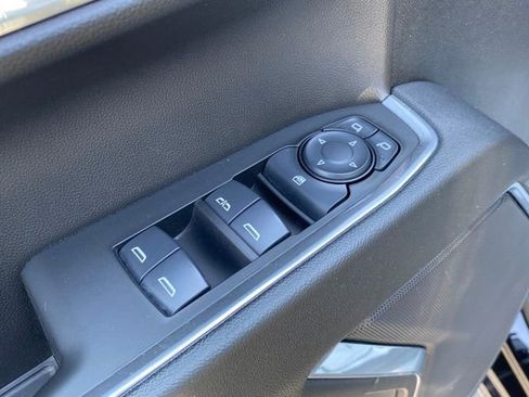 Certified 2025 Chevrolet Silverado 1500 LT image 17