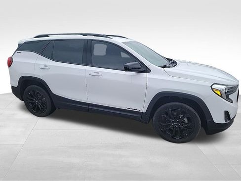 Used 2021 GMC Terrain SLE w/ Driver Convenience Package image 25