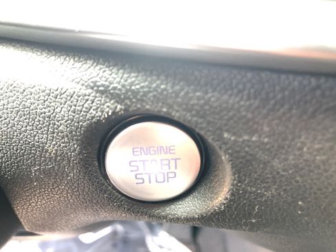 Used 2024 Kia Sorento S AWD/4WD image 18