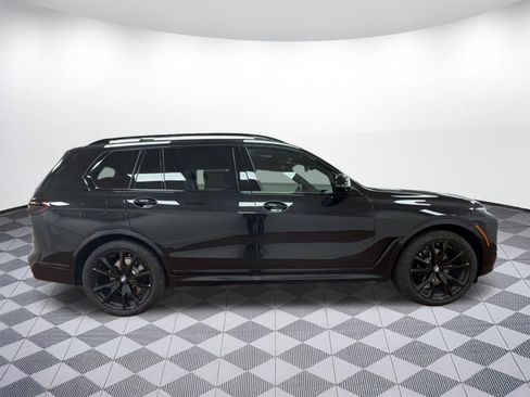 Used 2026 BMW X7 xDrive40i w/ M Sport Package image 7