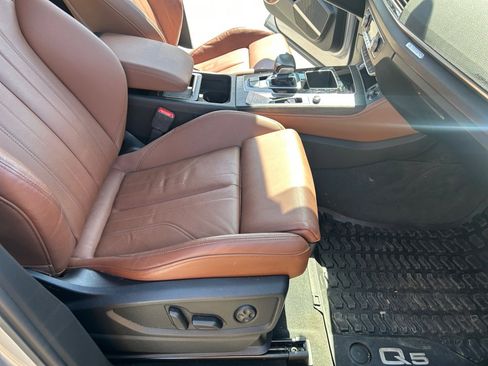 Used 2022 Audi Q5 2.0T Premium Plus AWD/4WD image 28