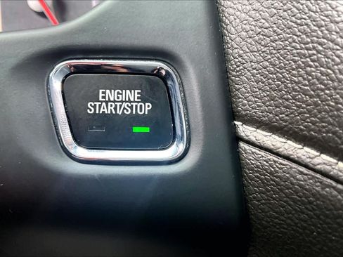 Used 2023 GMC Acadia SLT w/ Technology Package FWD image 35