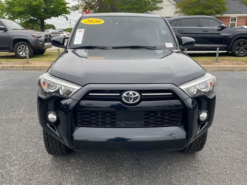 Used 2020 Toyota 4Runner SR5 AWD/4WD image 17
