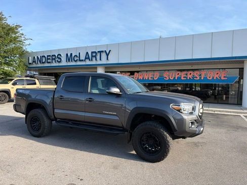 Used 2021 Toyota Tacoma TRD Off-Road w/ Technology Package AWD/4WD image 1