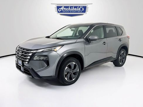 Used 2024 Nissan Rogue SV AWD/4WD image 3