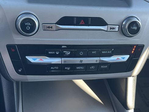 Certified 2023 Ford Explorer XLT w/ Equipment Group 202A image 19